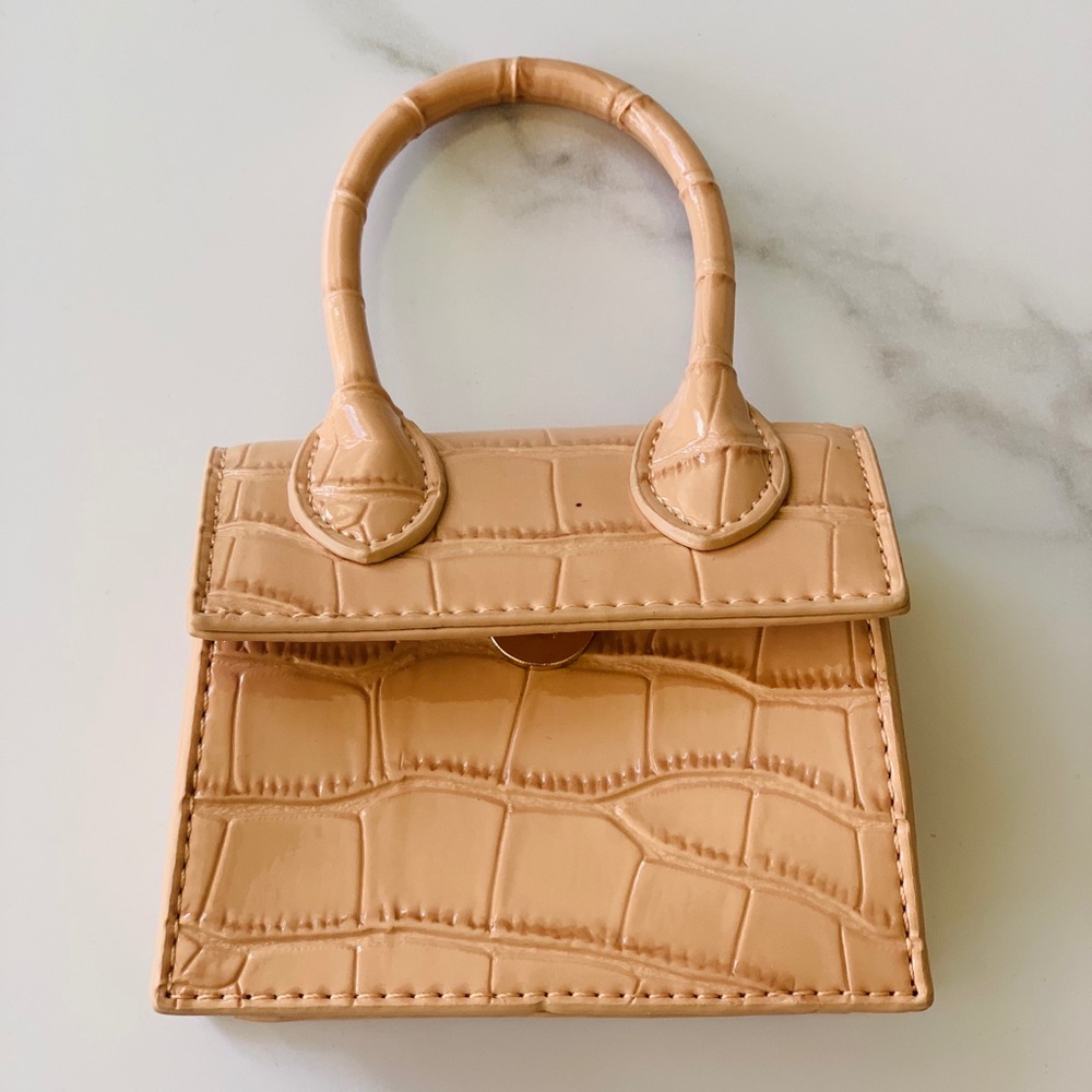 Minimalist bag